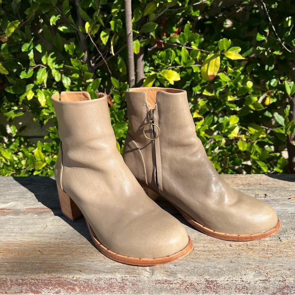 BEEK Falcon Leather Ankle Boots Size 7 - Picture 2 of 14